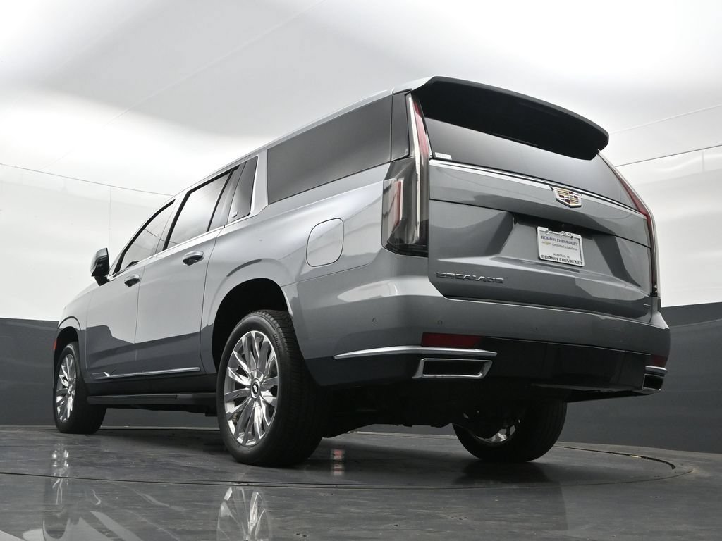 Used 2024 Cadillac Escalade ESV Premium Luxury AWD/4WD image 41