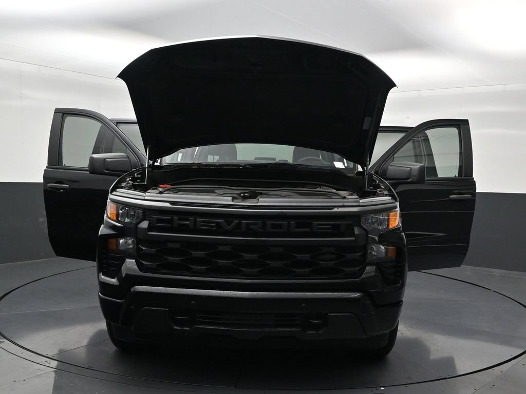 Used 2023 Chevrolet Silverado 1500 Custom RWD image 36