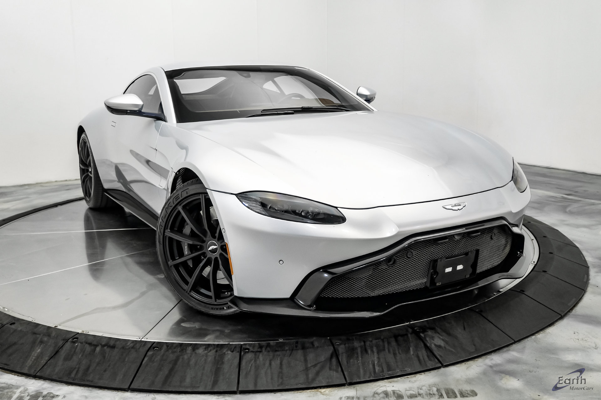 Used 2020 Aston Martin V8 Vantage Coupe RWD image 24