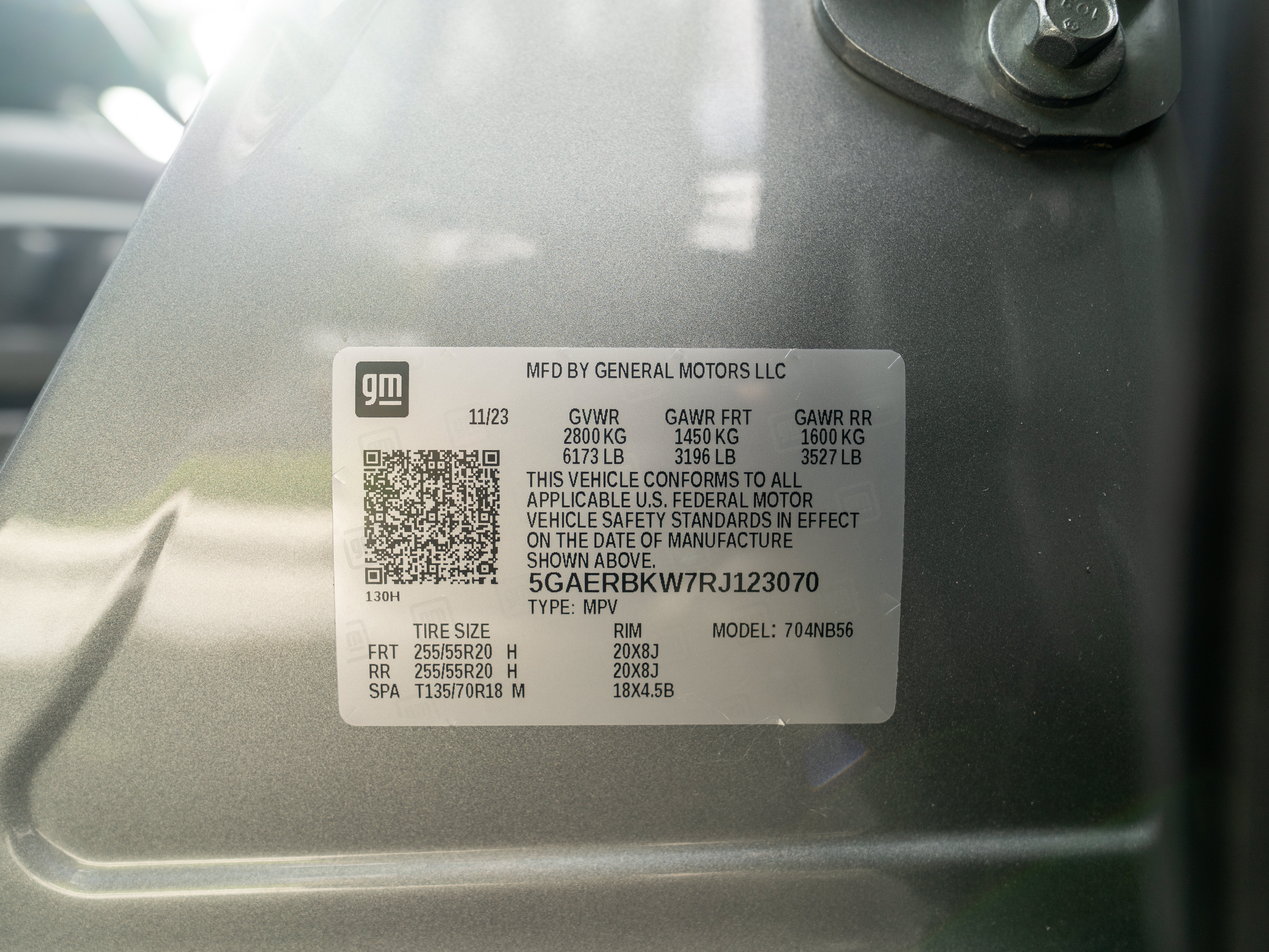 Used 2024 Buick Enclave Essence w/ Experience Buick Package FWD image 51