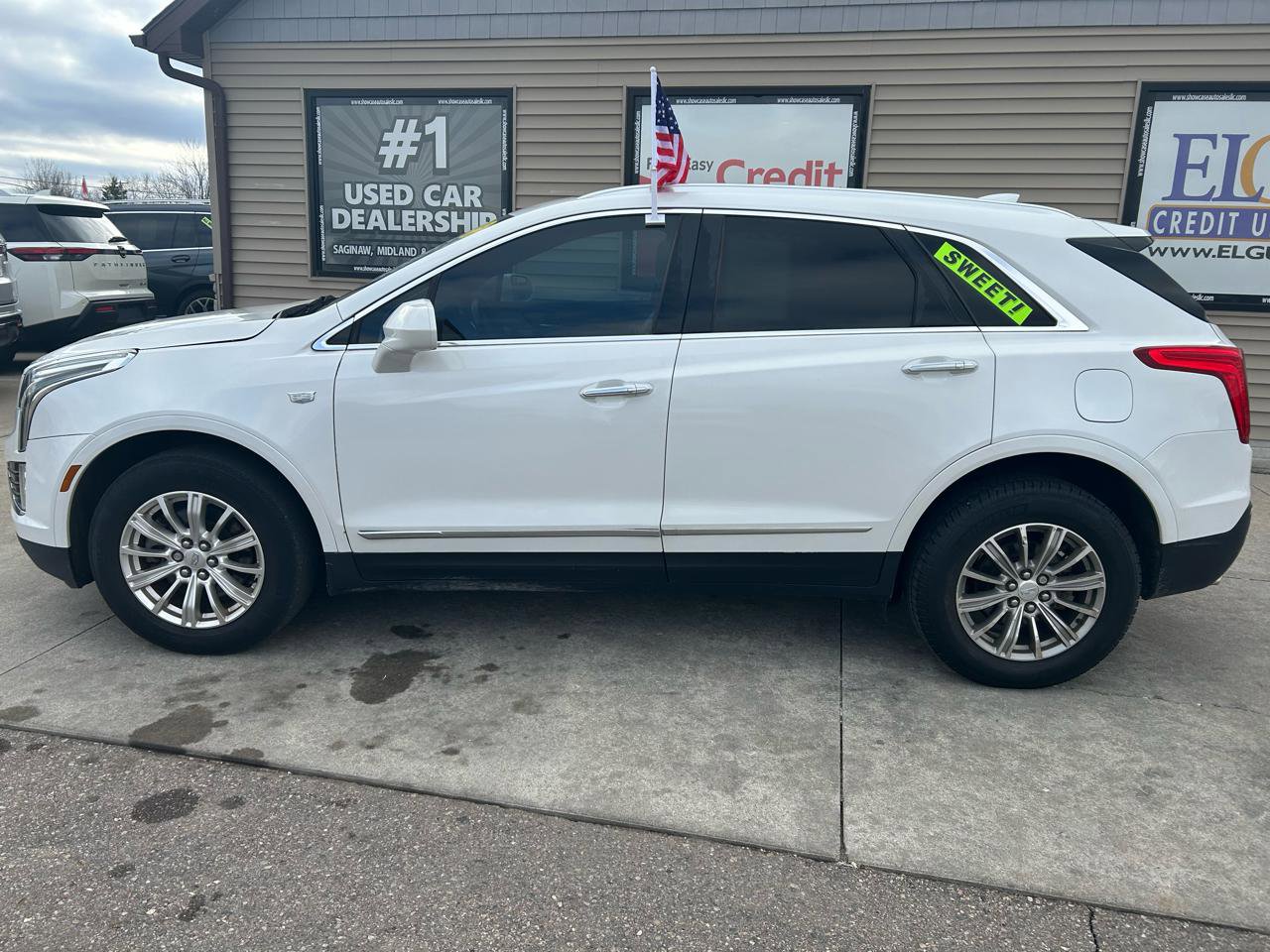 Used 2017 Cadillac XT5 Luxury w/ LPO, Wheel Lock Package image 8