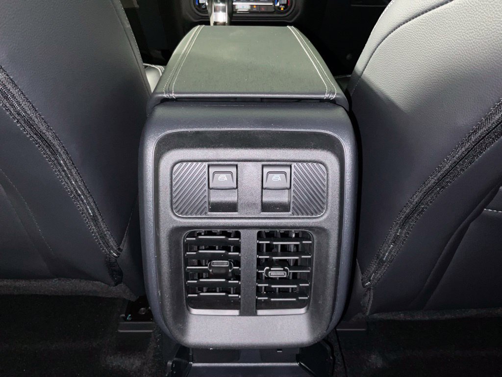 New 2026 Ford Bronco Outer Banks AWD/4WD image 17