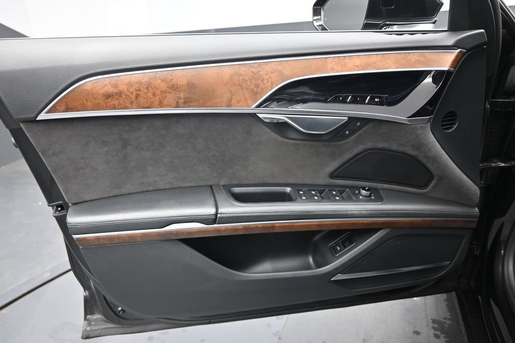Used 2020 Audi A8 L 3.0T w/ Executive Package AWD/4WD image 27