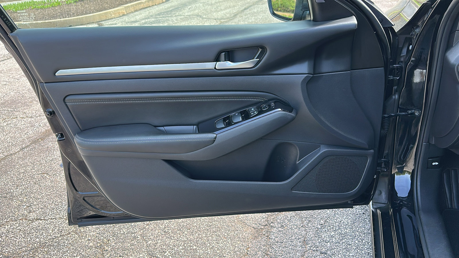 Certified 2023 Nissan Altima 2.5 SV w/ SV Premium Package image 14