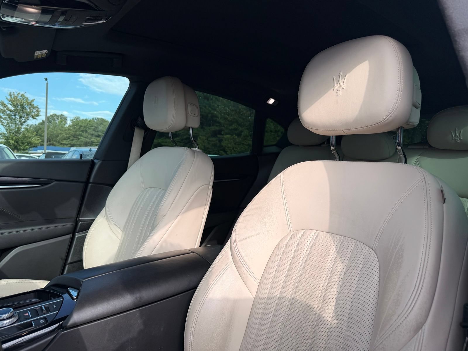 Used 2017 Maserati Levante S AWD/4WD image 16