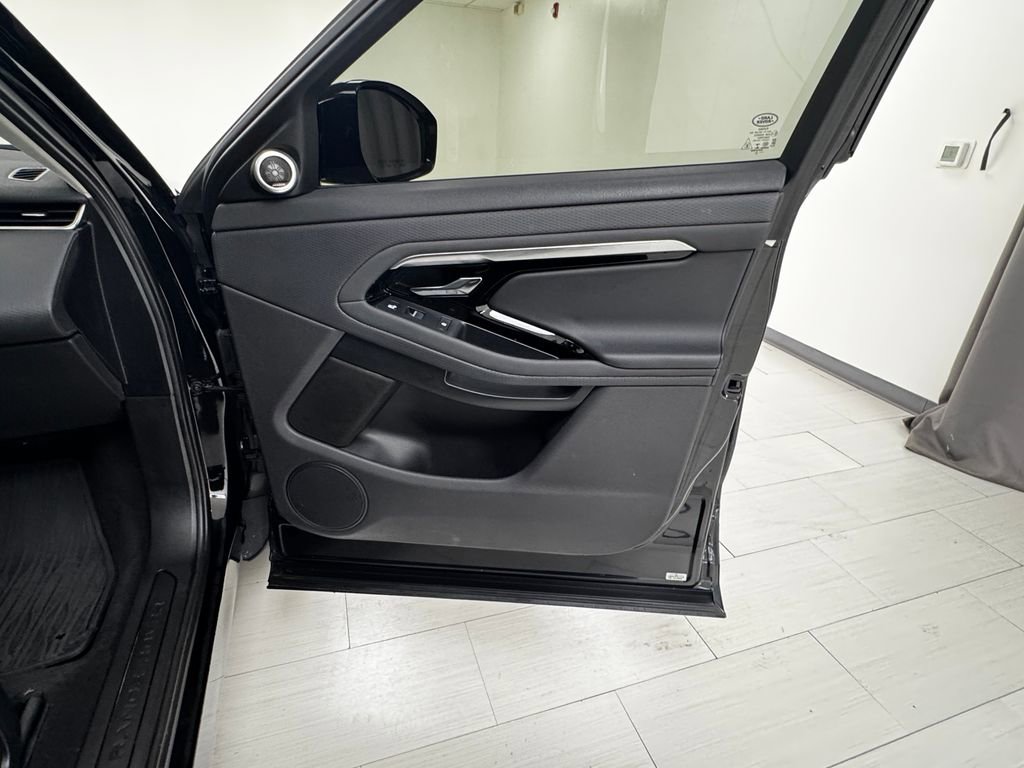 Used 2021 Land Rover Range Rover Evoque S image 12