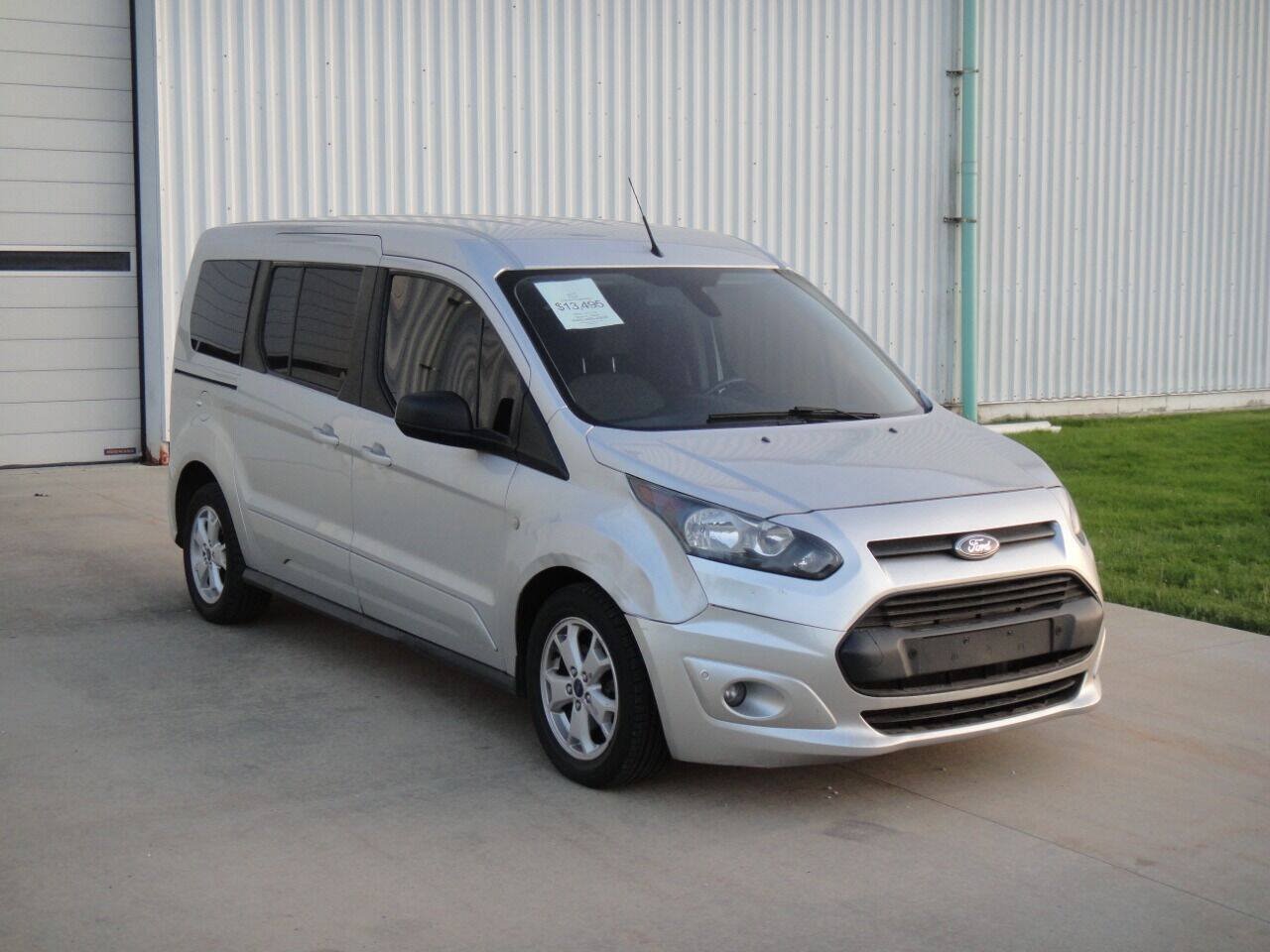 Used 2015 Ford Transit Connect XLT FWD image 4