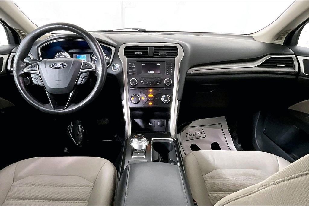 Used 2018 Ford Fusion S image 15