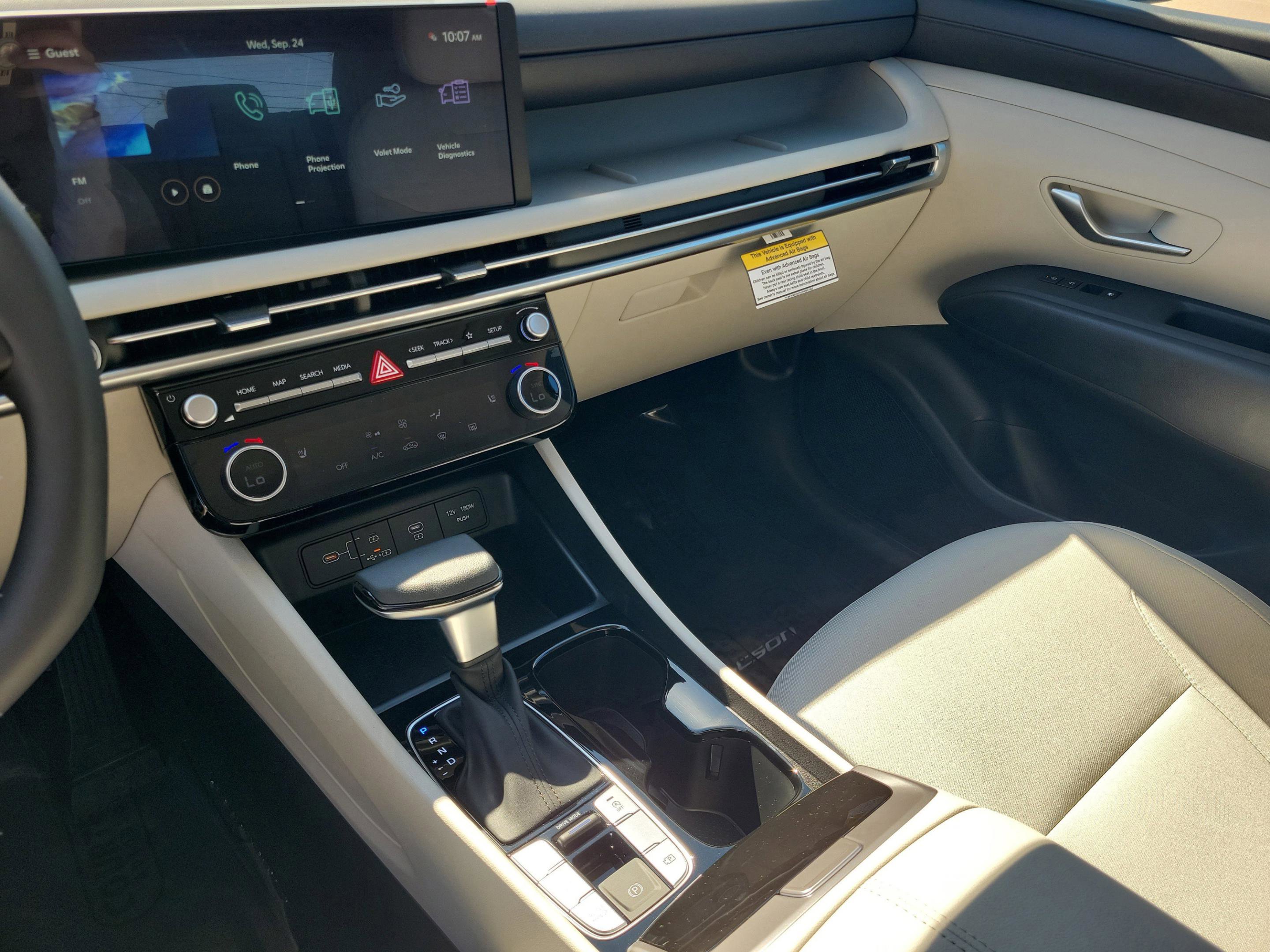 New 2026 Hyundai Tucson SEL image 8