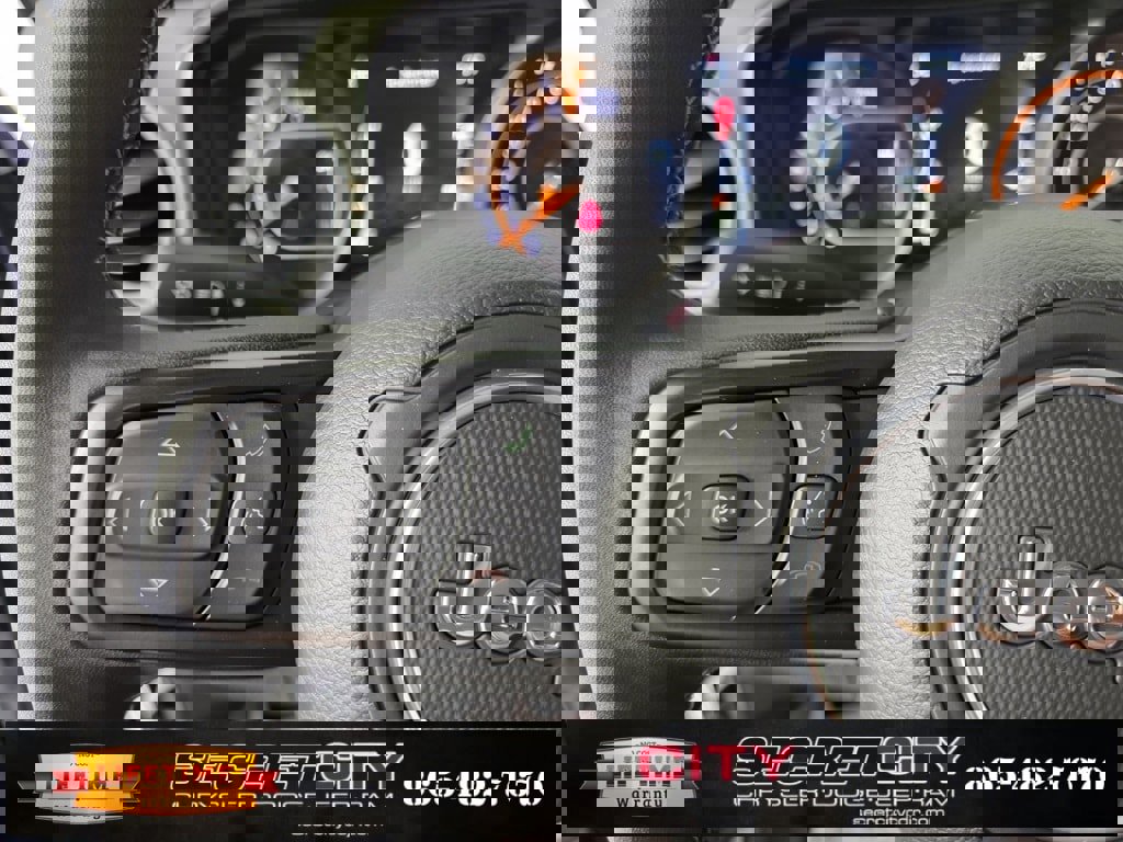 New 2025 Jeep Gladiator Mojave image 17