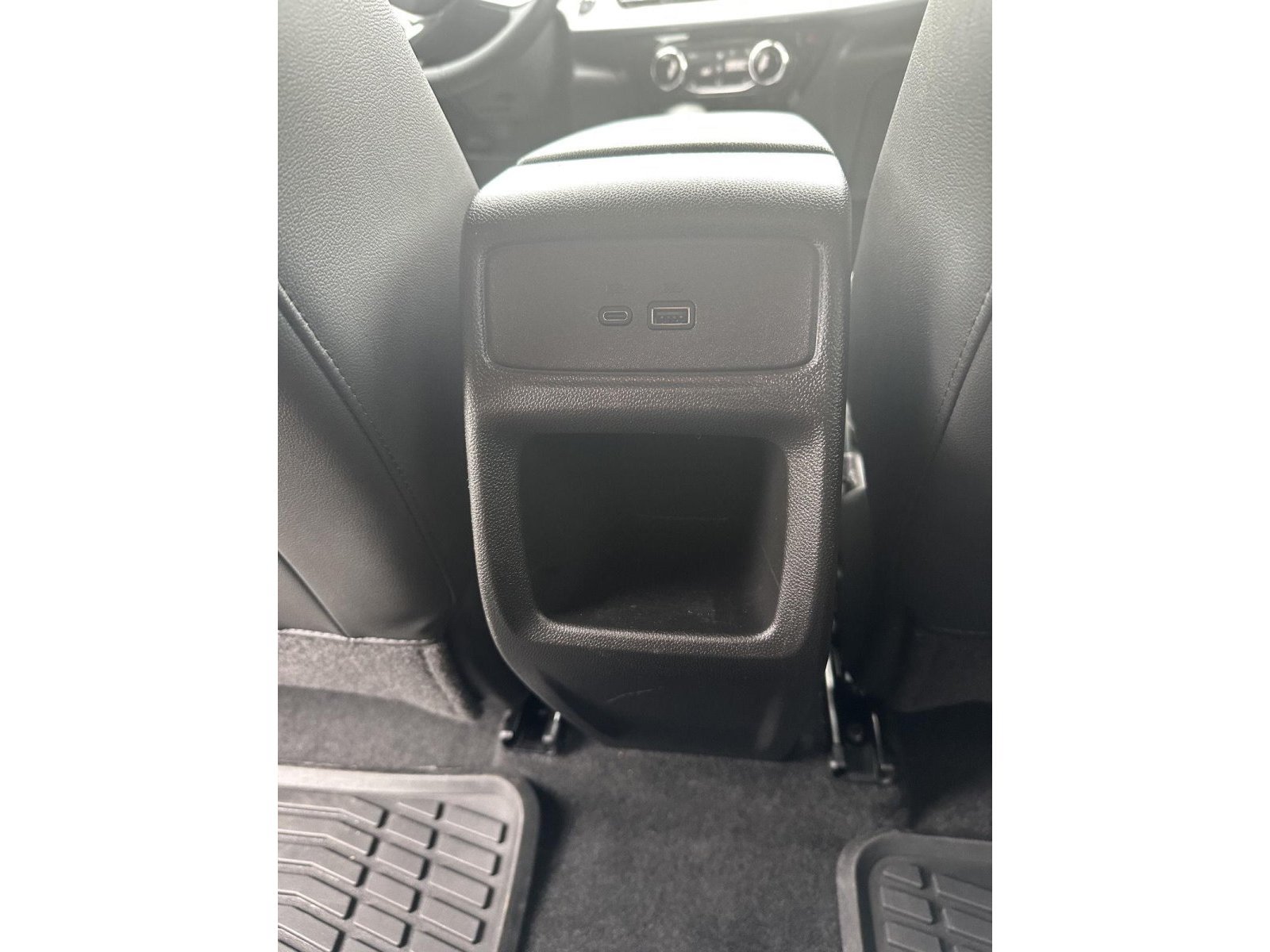 Used 2024 Chevrolet Trax LT w/ LT Convenience Package FWD image 21