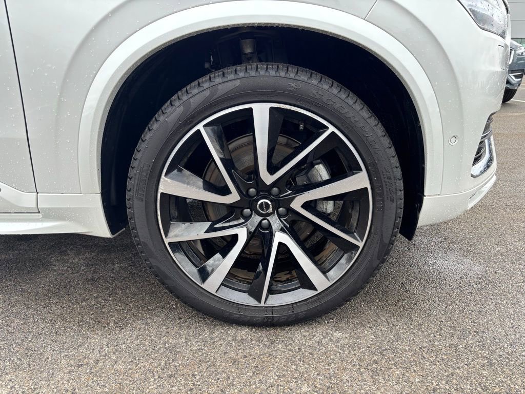Certified 2024 Volvo XC90 B6 Ultimate image 32
