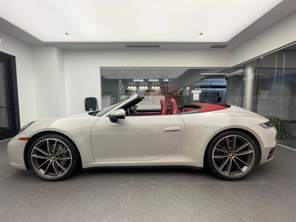 Certified 2023 Porsche 911 Carrera image 2