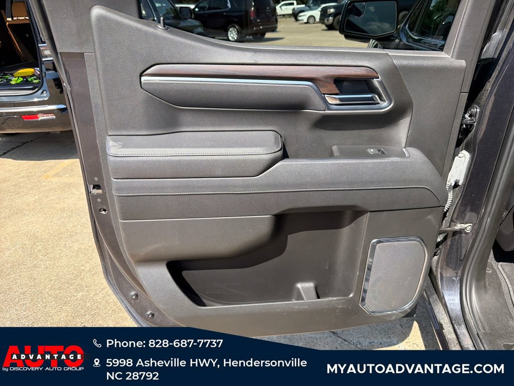 Used 2025 GMC Sierra 1500 SLT AWD/4WD image 26
