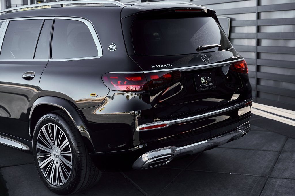 Used 2026 Mercedes-Benz Maybach GLS 600 4MATIC image 12