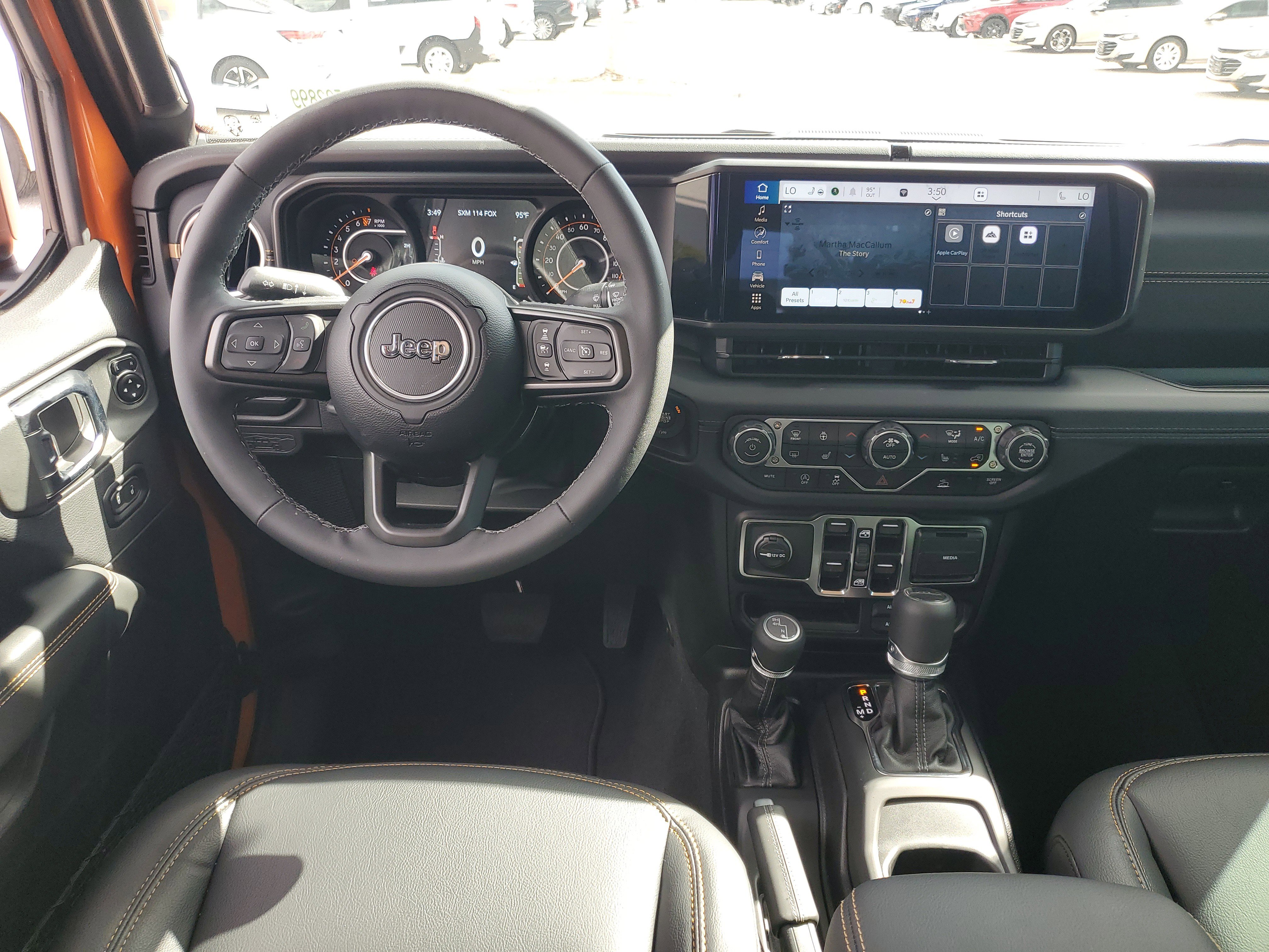 Used 2025 Jeep Gladiator Sport image 13