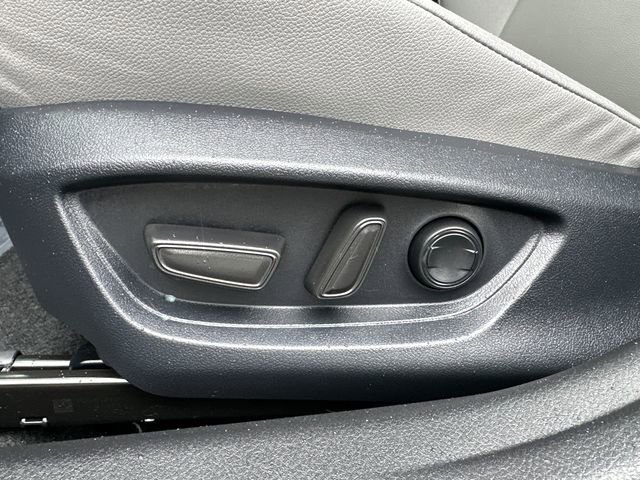 Used 2026 Toyota Camry SE w/ Convenience Package image 28