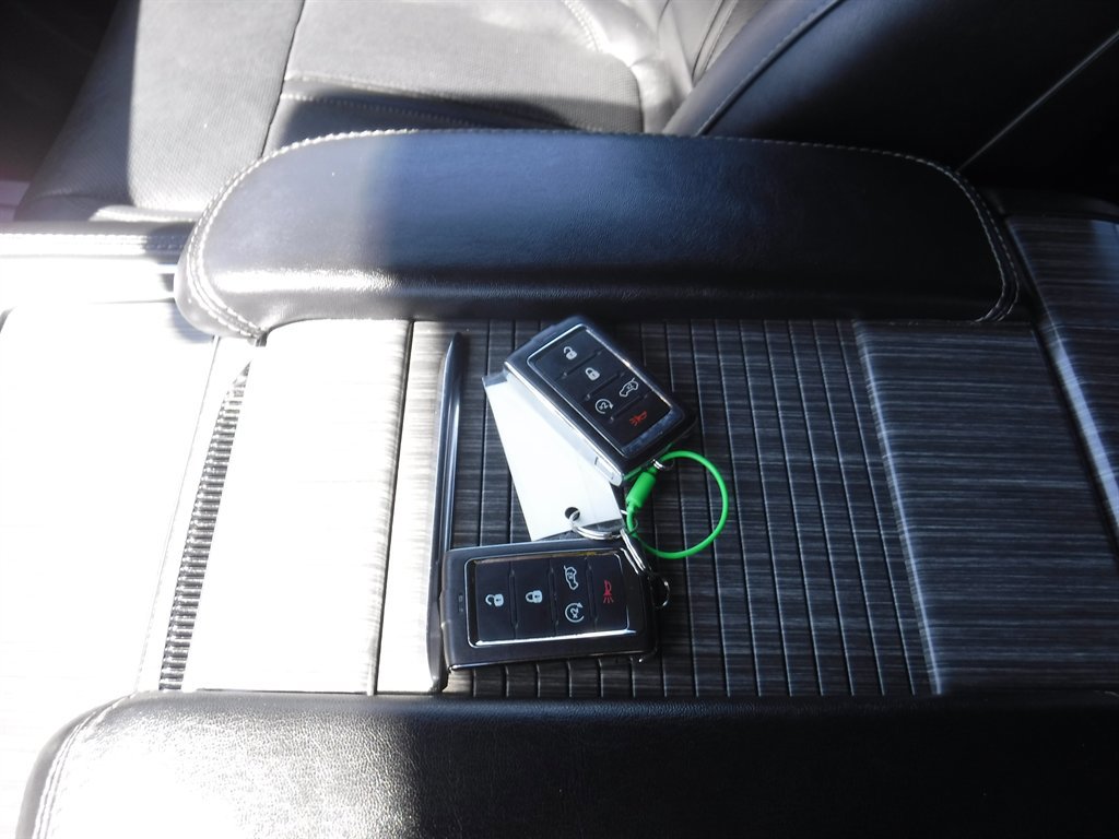 Used 2023 Jeep Wagoneer L Series II image 21