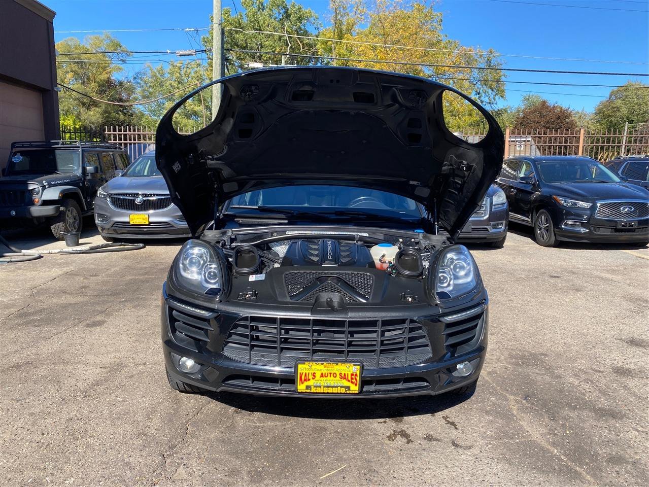 Used 2018 Porsche Macan S AWD/4WD image 11