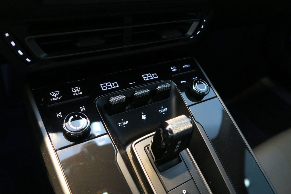 Used 2024 Porsche 911 Carrera S image 20
