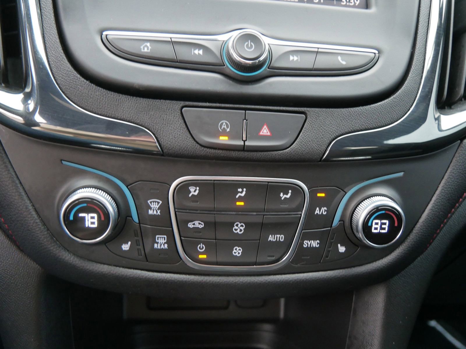 Used 2024 Chevrolet Equinox RS image 25