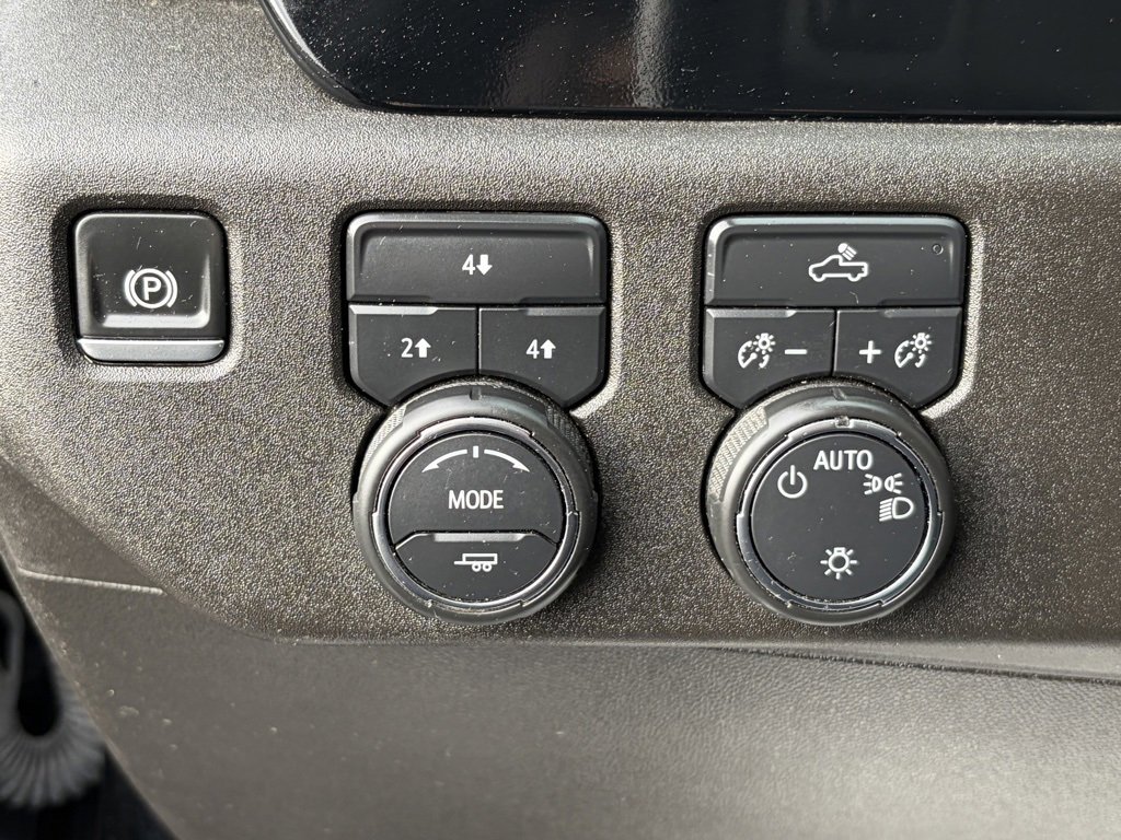 Used 2024 Chevrolet Silverado 2500 LT image 5