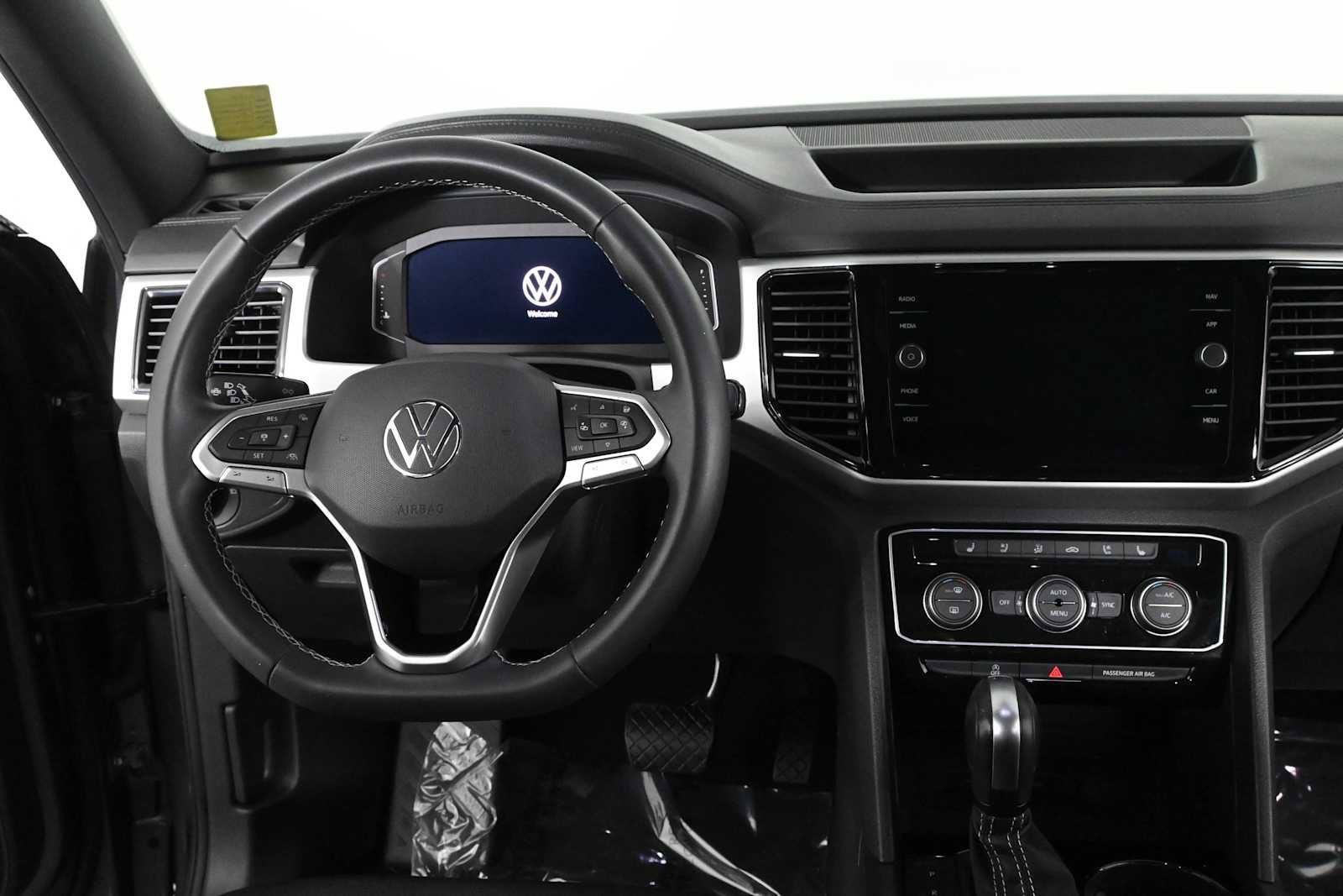 Used 2021 Volkswagen Atlas Cross Sport SEL Premium AWD/4WD image 5