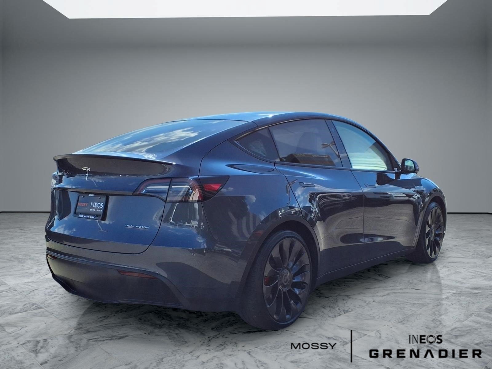 Used 2023 Tesla Model Y Performance AWD/4WD image 7