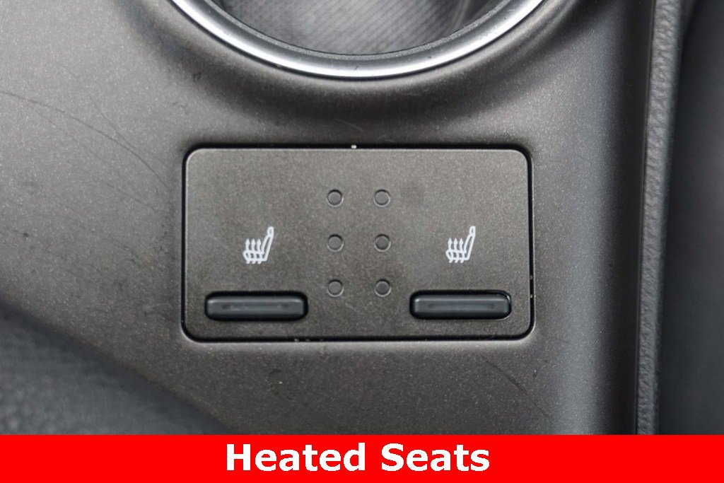 Used 2023 Toyota Camry XLE image 8