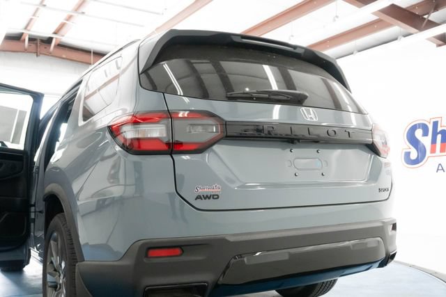 New 2026 Honda Pilot Sport image 9