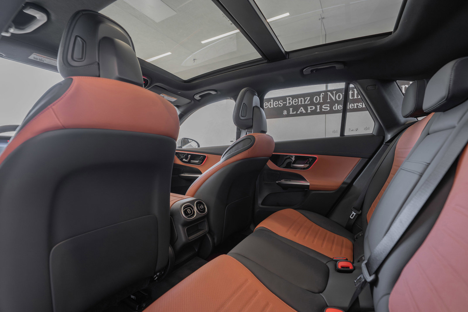 New 2025 Mercedes-Benz GLC 300 4MATIC image 26