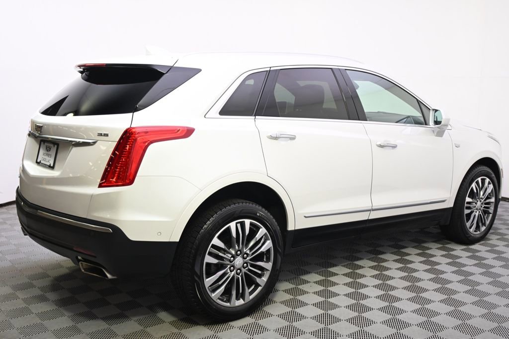 Used 2018 Cadillac XT5 Premium Luxury w/ Driver Assist Package AWD/4WD image 7