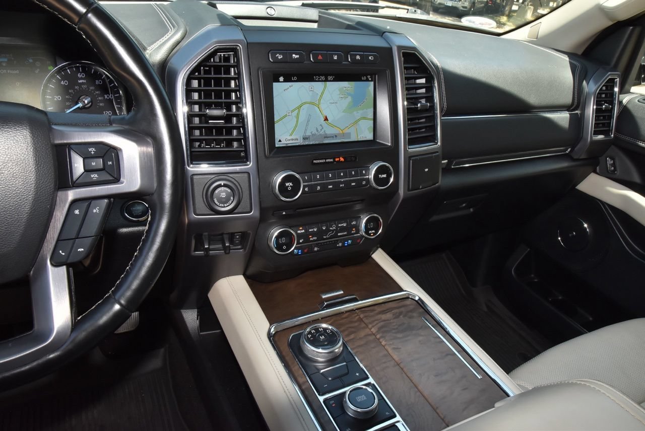 Used 2018 Ford Expedition Max Platinum AWD/4WD image 27