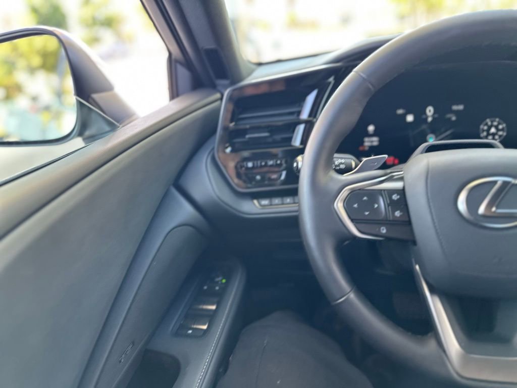 Used 2025 Lexus TX 350 AWD w/ Technology Package image 7