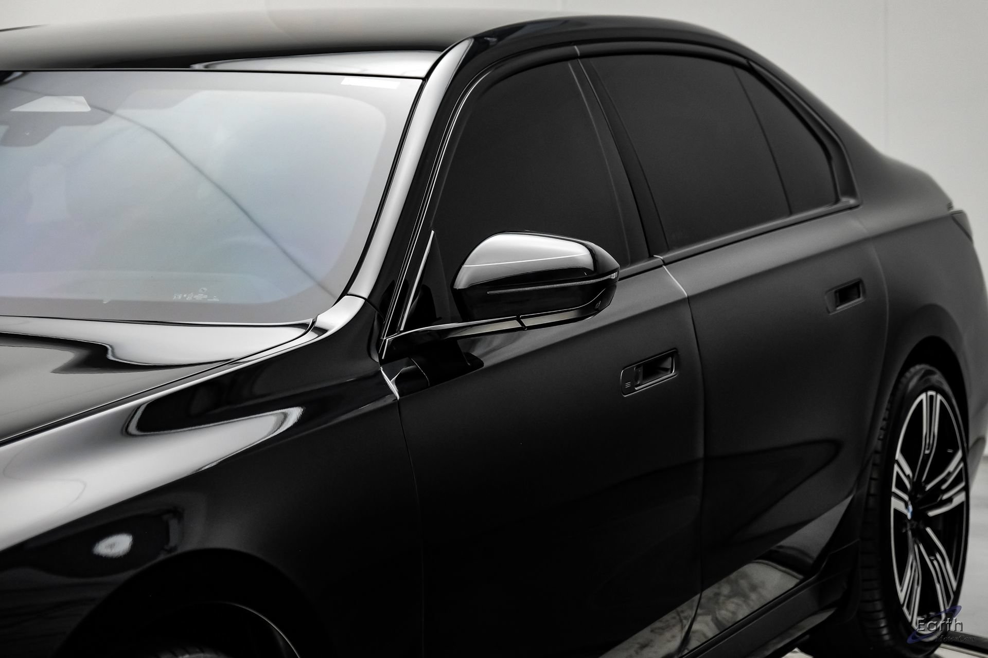Used 2025 BMW i7 xDrive60 w/ Executive Package AWD/4WD image 29