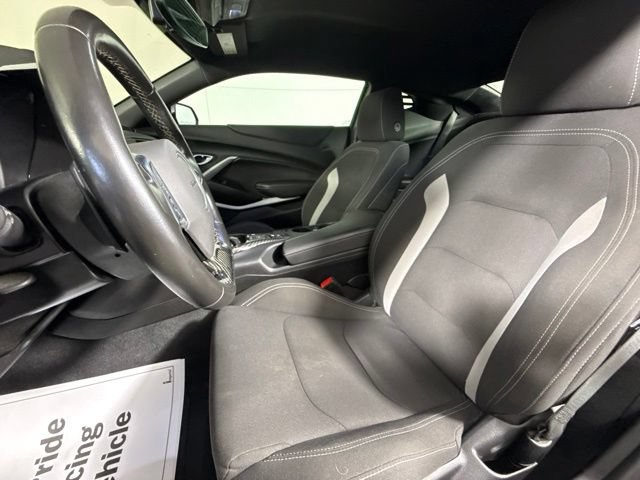 Used 2021 Chevrolet Camaro LT RWD image 15