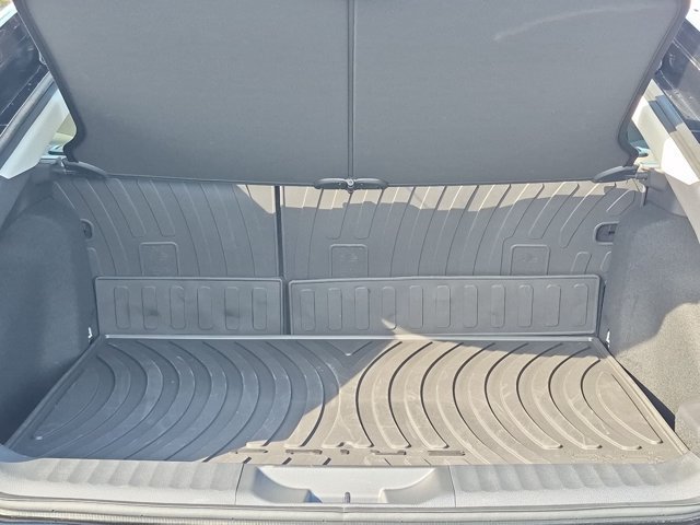 Certified 2027 Toyota Prius XLE FWD image 18