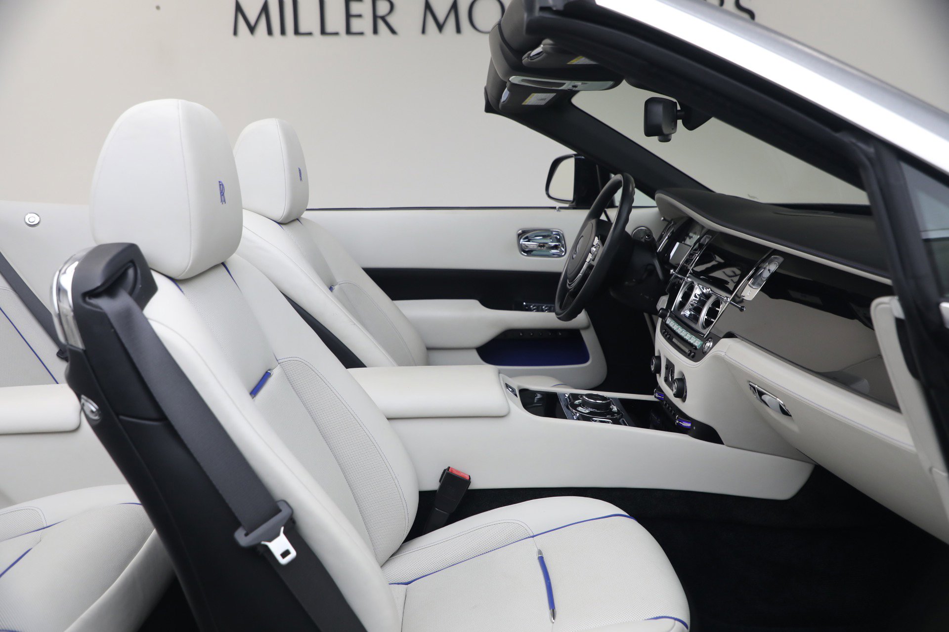 Certified 2017 Rolls-Royce Dawn image 31