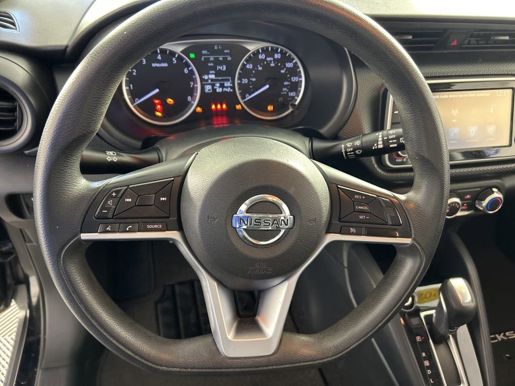 Used 2021 Nissan Kicks S image 16