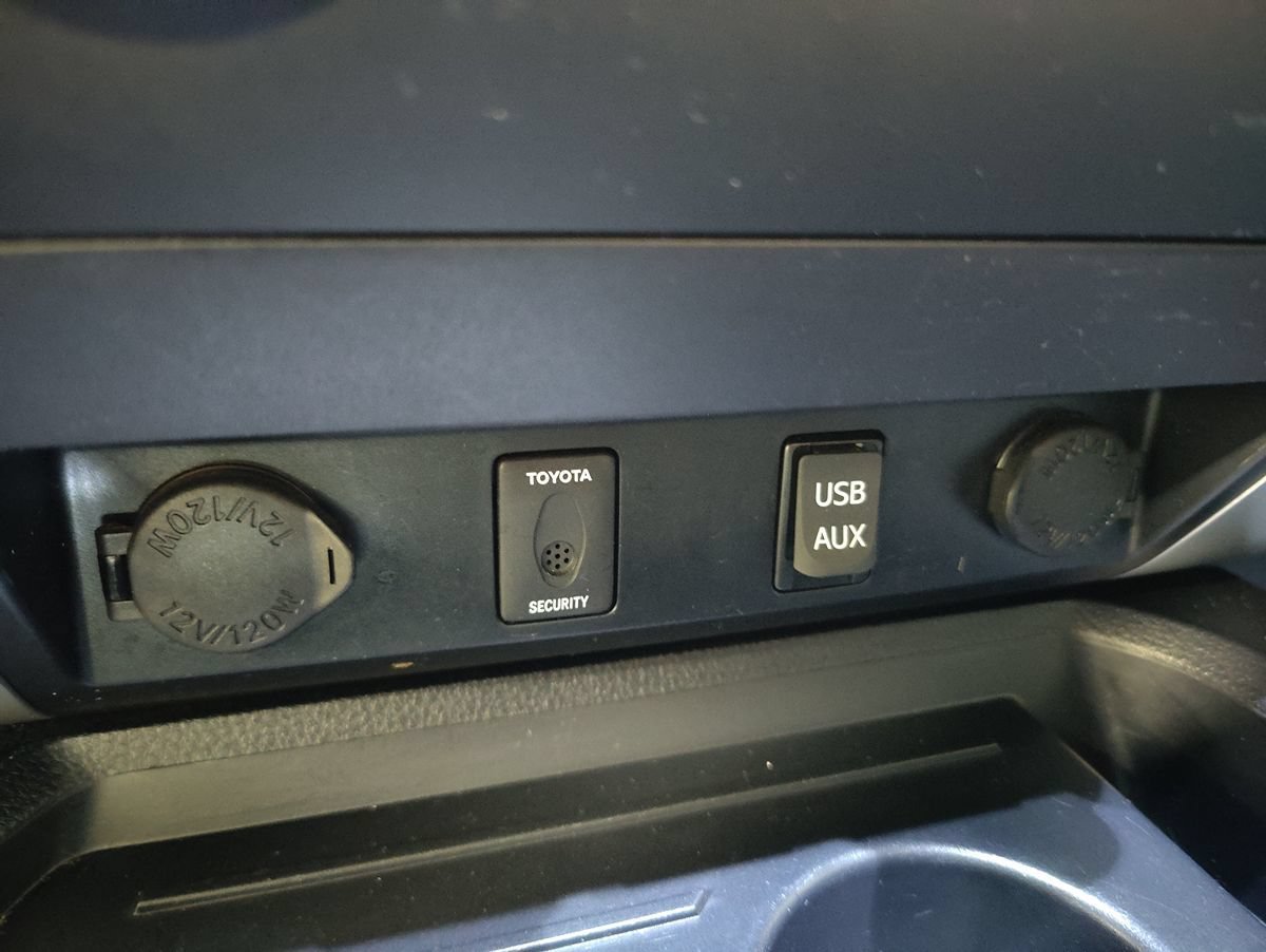 Used 2019 Toyota Tundra Platinum AWD/4WD image 42