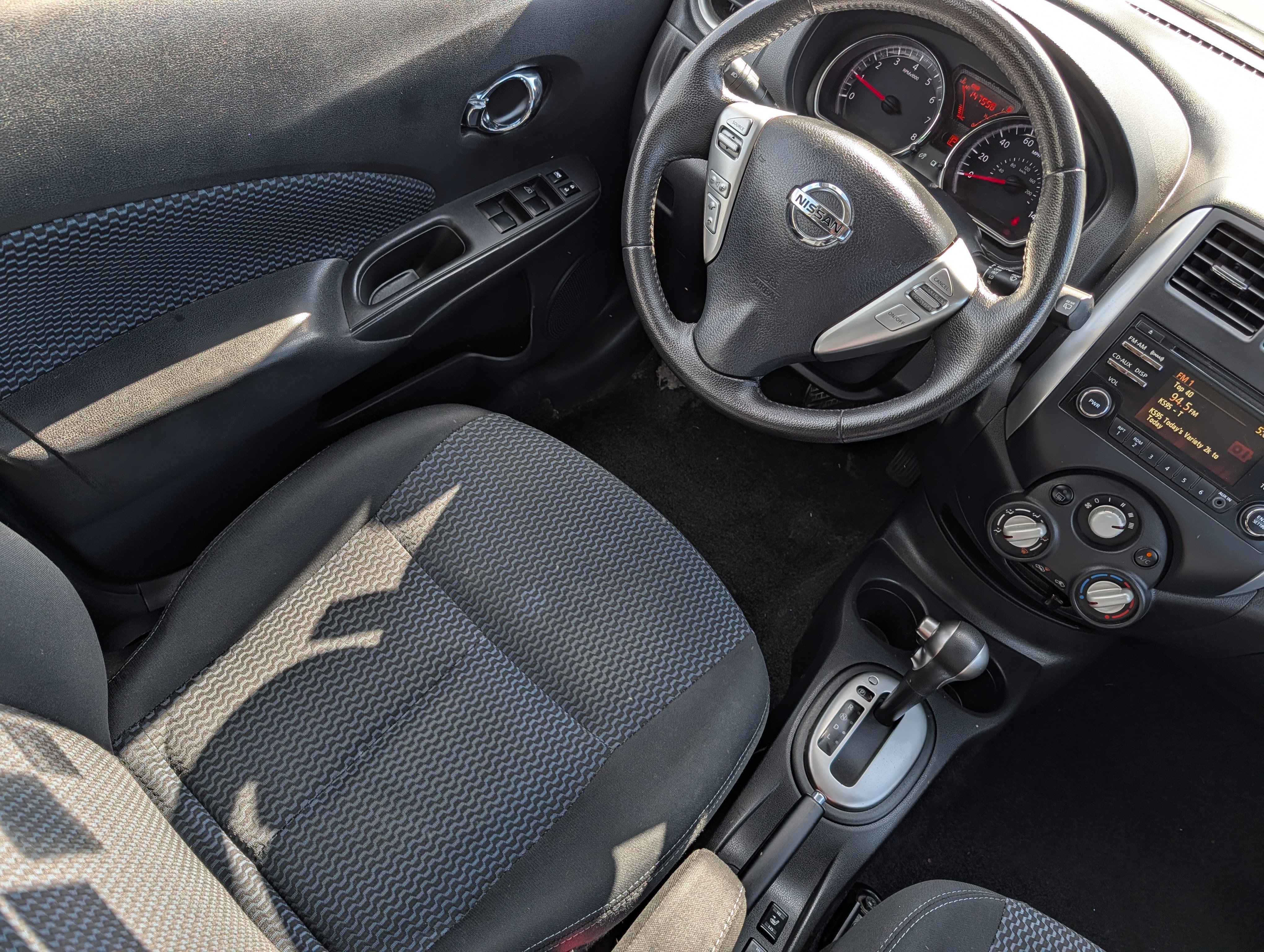 Used 2014 Nissan Versa Note SV w/ SL Package FWD image 9