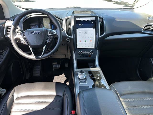 Used 2023 Ford Edge SEL AWD/4WD image 33