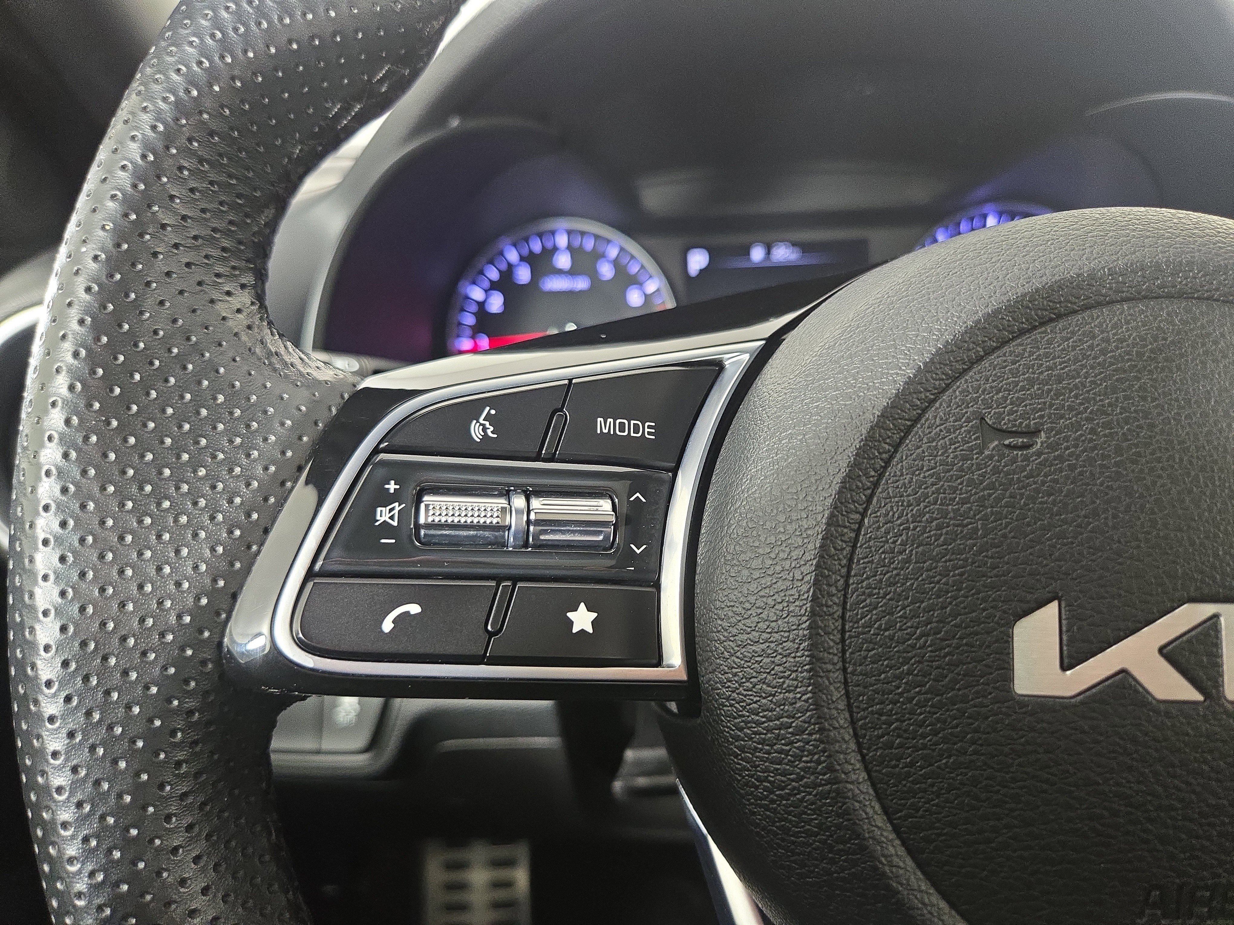 Used 2022 Kia Forte GT-Line w/ GT-Line Premium Package image 15