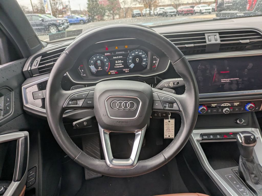 Used 2022 Audi Q3 2.0T Premium image 12