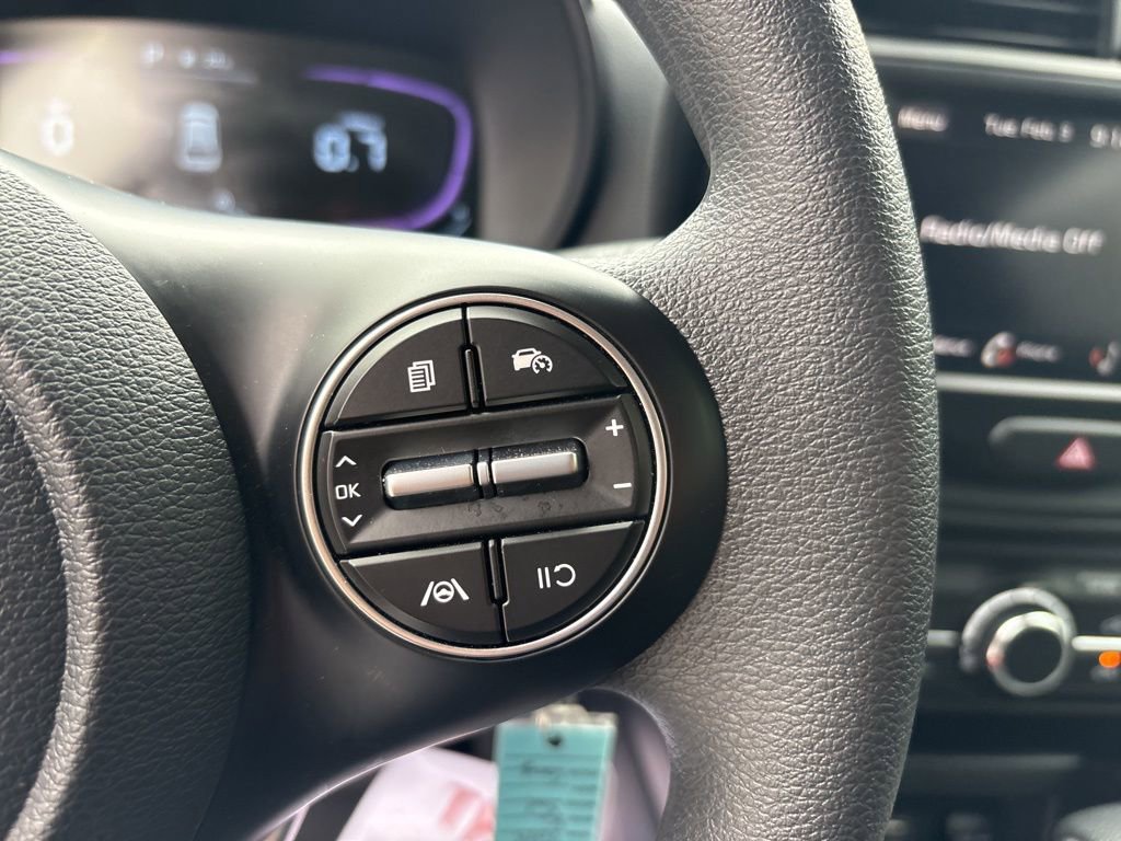 Used 2025 Kia Soul LX image 22
