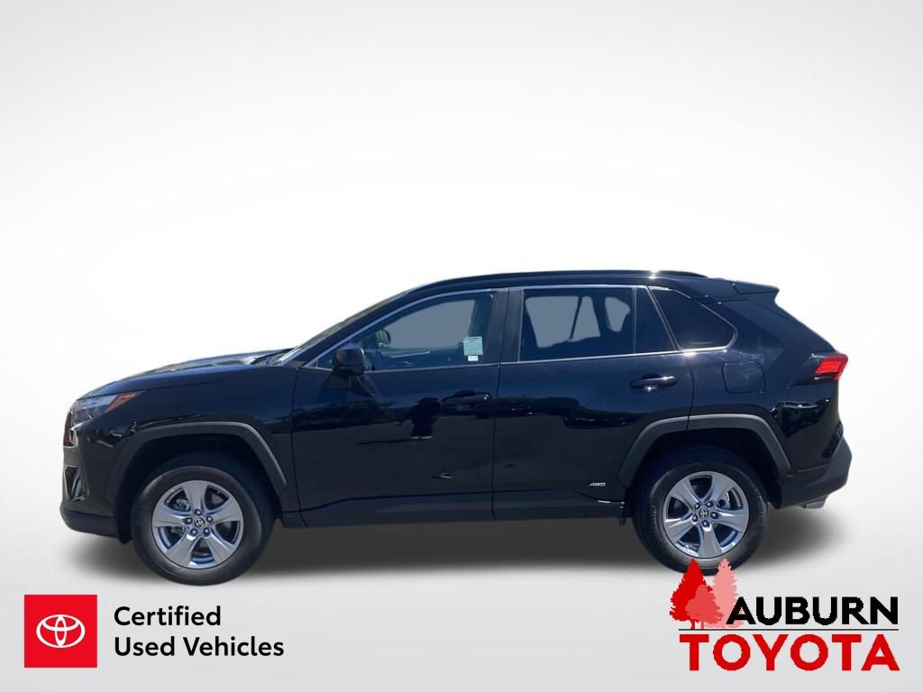 Certified 2024 Toyota RAV4 LE AWD/4WD image 5