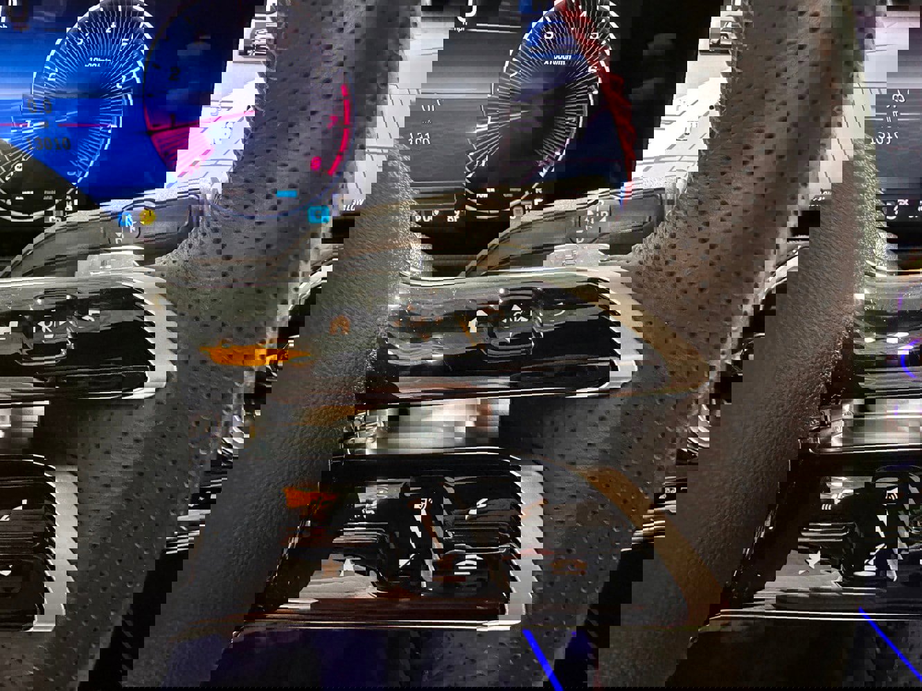 Used 2024 Mercedes-Benz GLB 250 4MATIC image 19