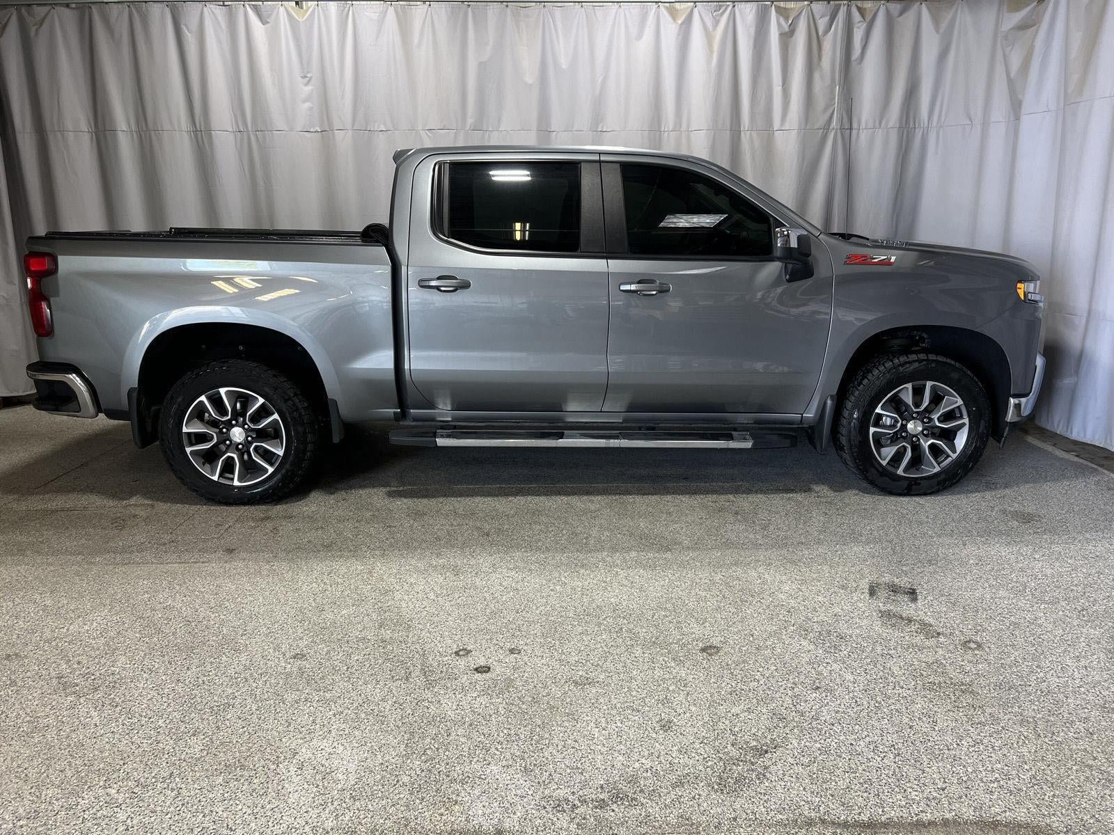 Used 2021 Chevrolet Silverado 1500 LT AWD/4WD image 1