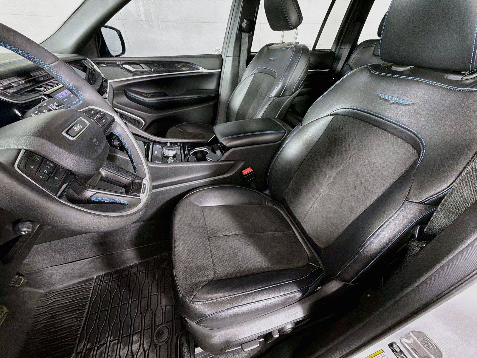 Used 2023 Jeep Grand Cherokee Trailhawk 4xe AWD/4WD image 2