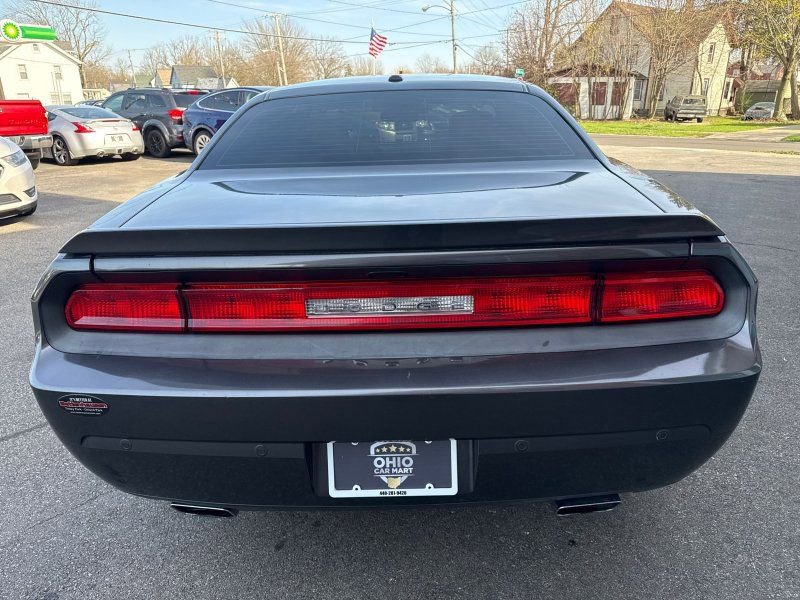 Used 2013 Dodge Challenger R/T image 6